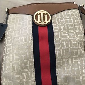 Tommy Hilfiger Crossbody